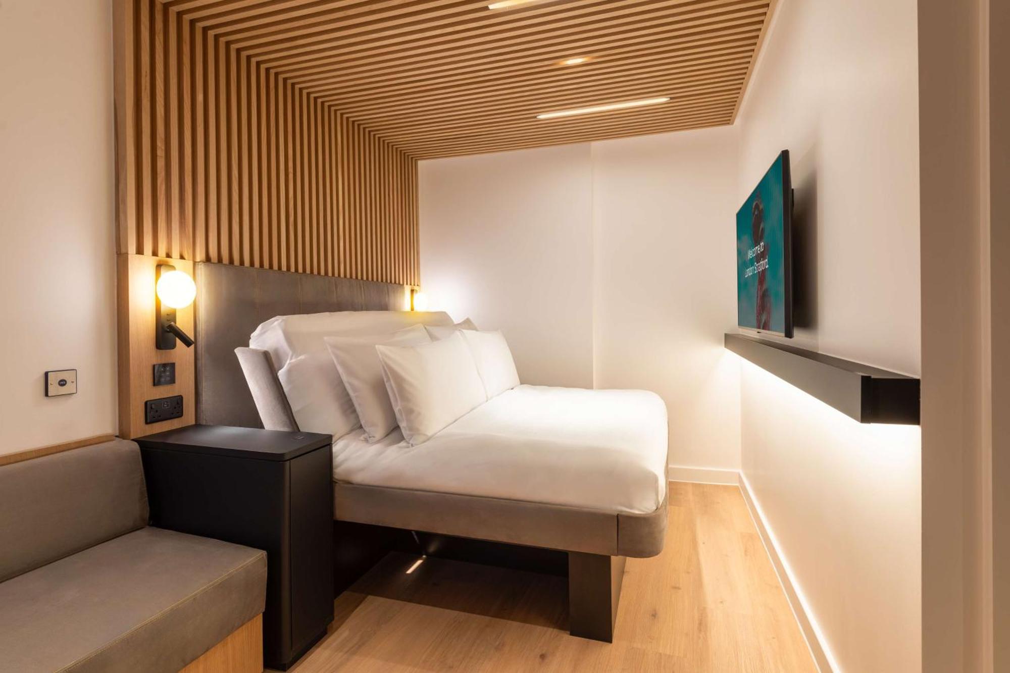 Yotelpad London Stratford Экстерьер фото