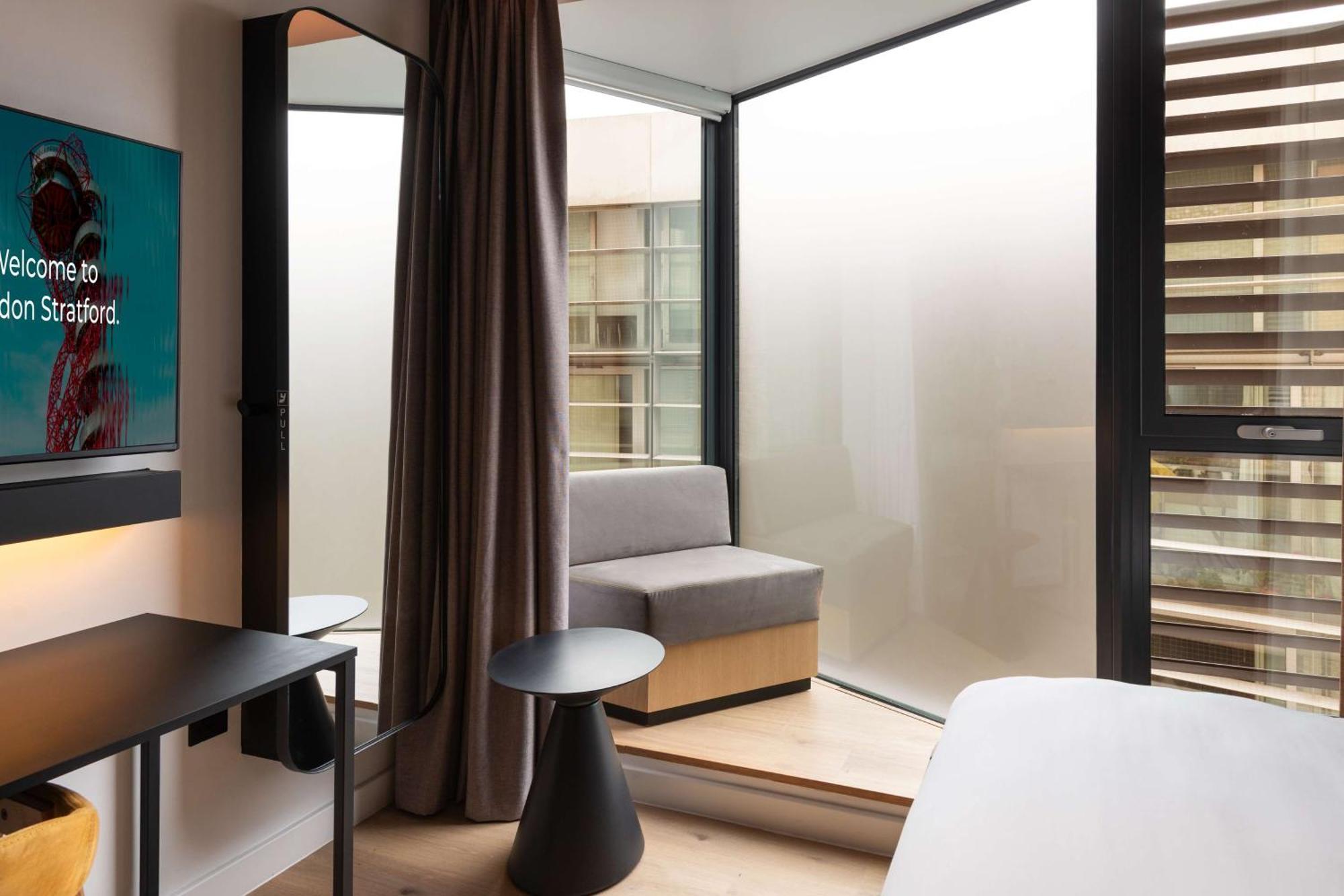 Yotelpad London Stratford Экстерьер фото