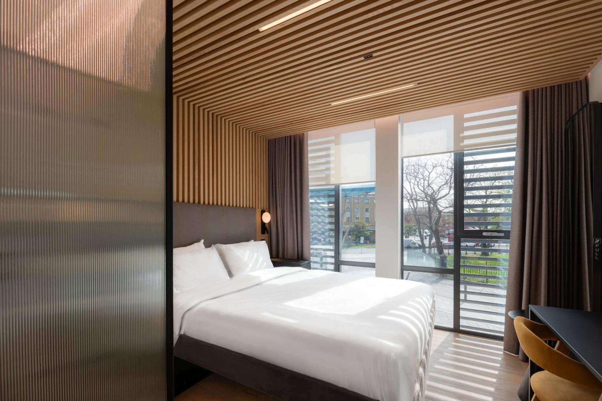 Yotelpad London Stratford Экстерьер фото