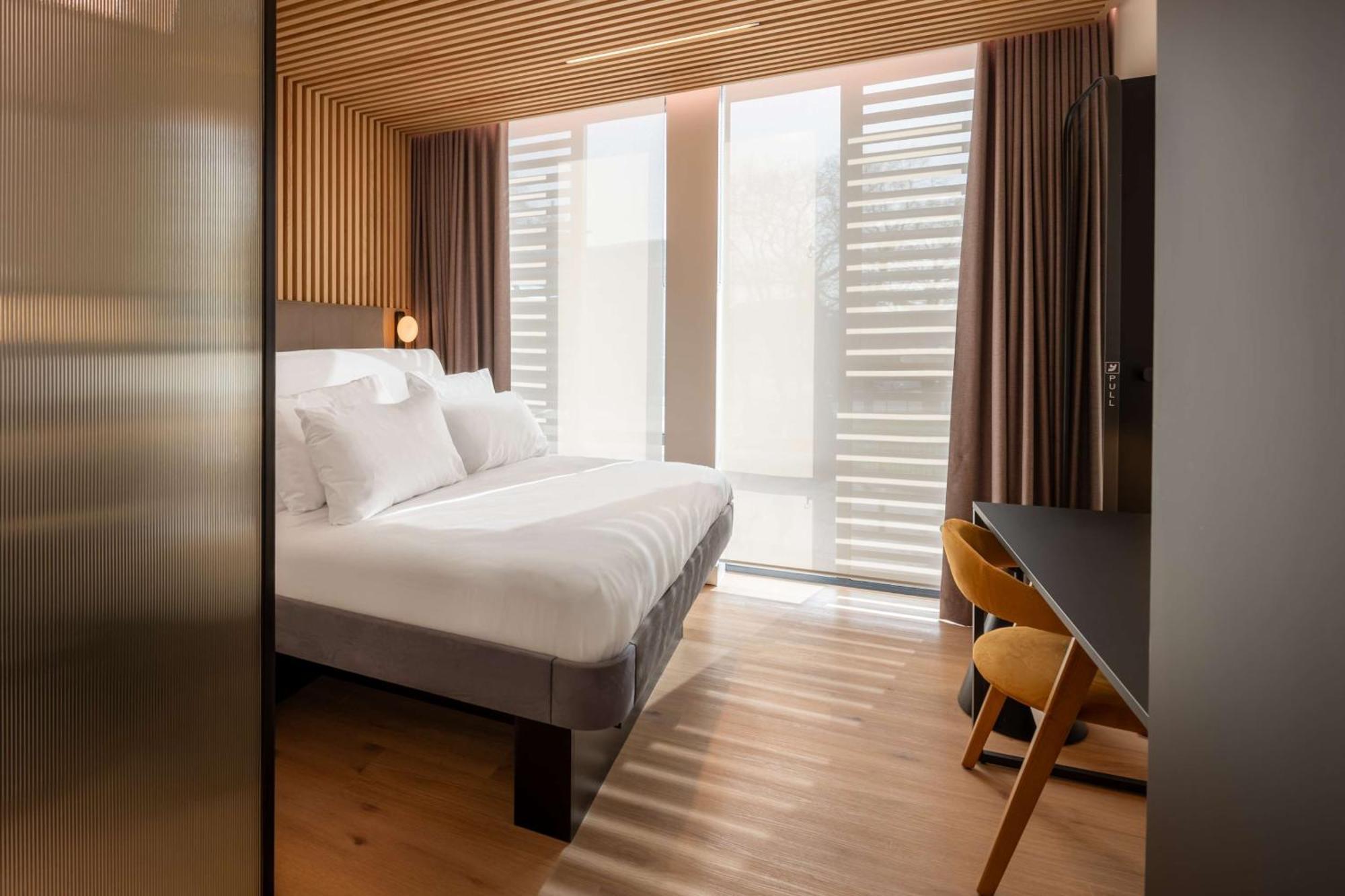 Yotelpad London Stratford Экстерьер фото