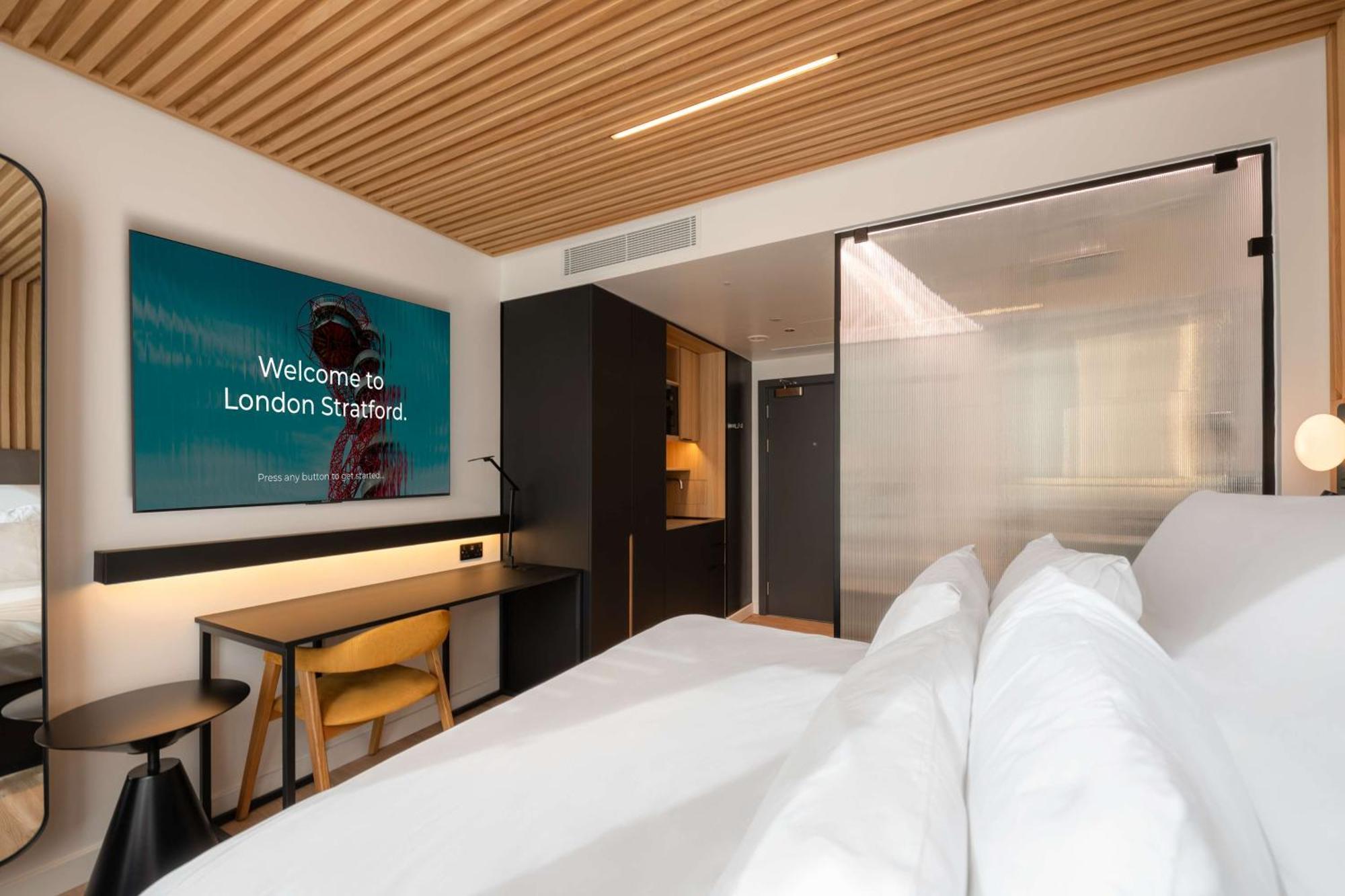 Yotelpad London Stratford Экстерьер фото