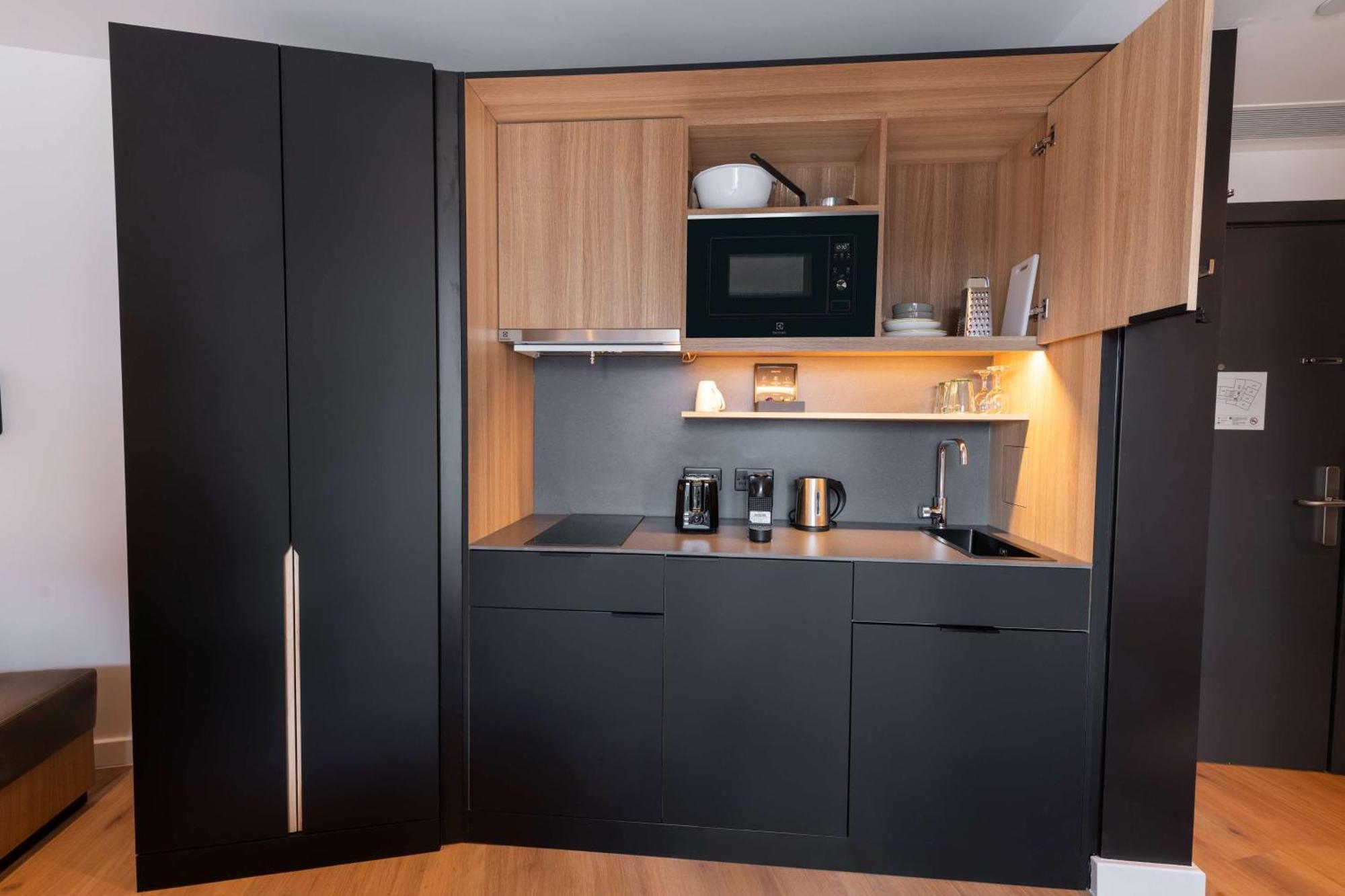 Yotelpad London Stratford Экстерьер фото