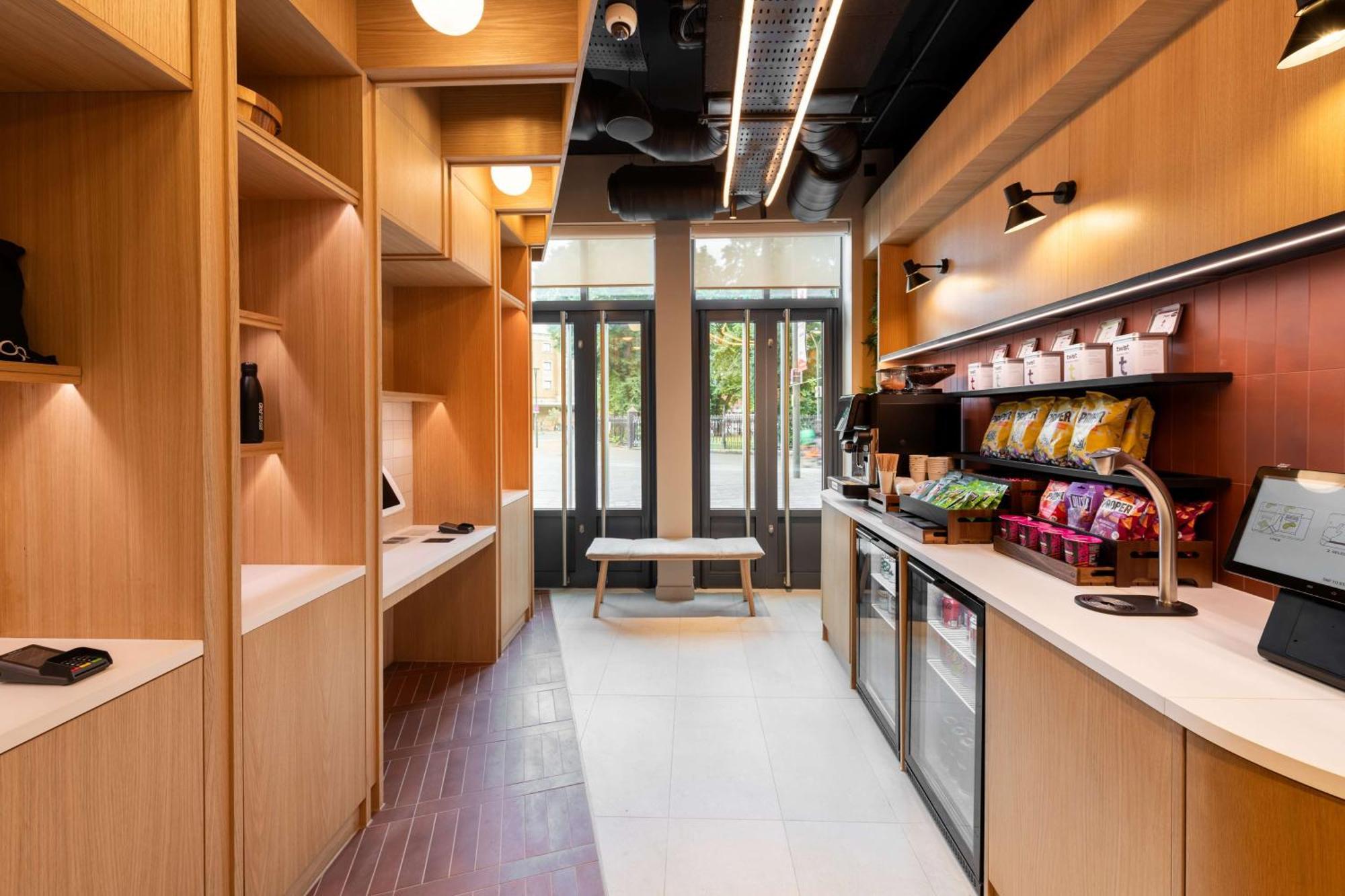 Yotelpad London Stratford Экстерьер фото