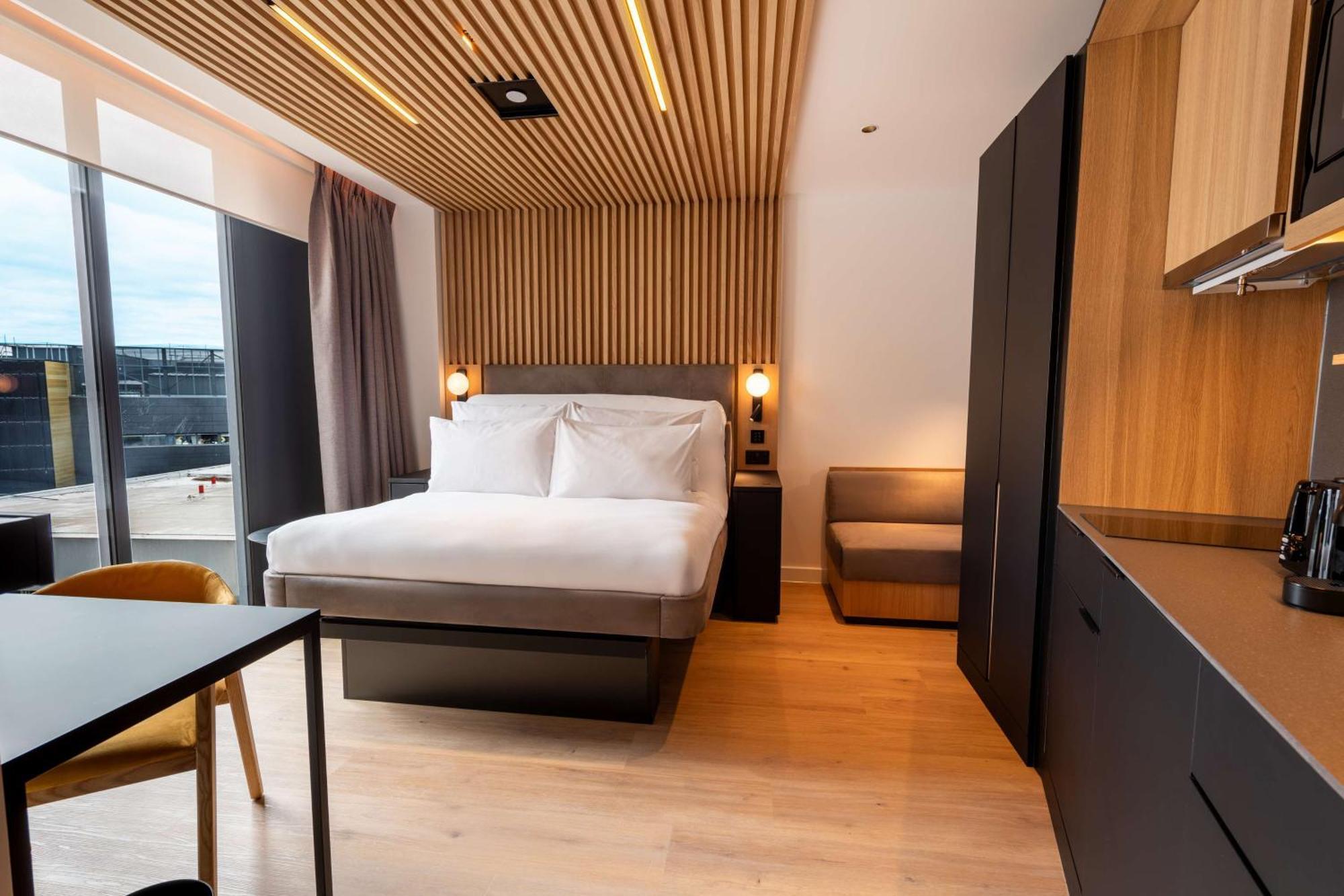 Yotelpad London Stratford Экстерьер фото